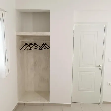 Meltemi Chora Apartment *