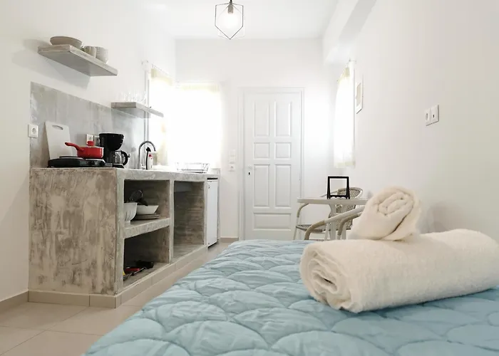 Meltemi Chora Apartment