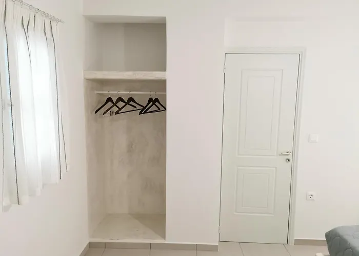 Meltemi Chora Apartment *